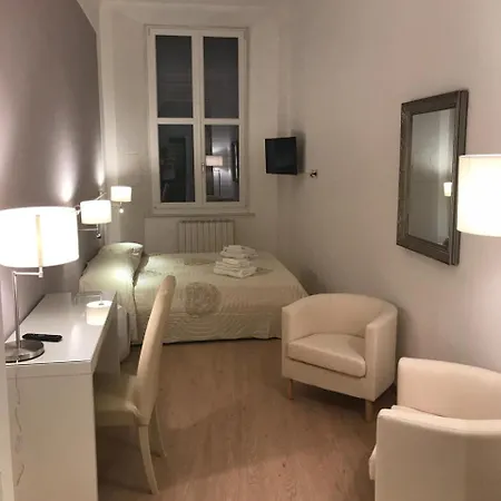 Sallustio - Only Πανσιόν Σιένα